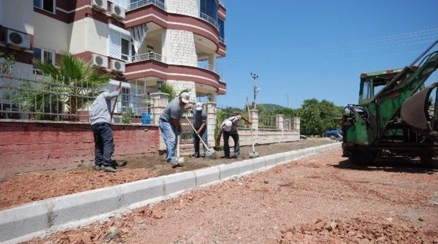 Kumluca&rsquo;da Park Ve &Ccedil;evre D&uuml;zenleme &Ccedil;alışmaları Devam Ediyor