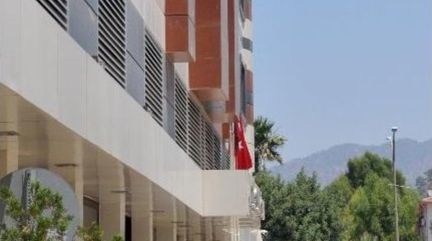 Otel Odasında &Ouml;l&uuml; Bulundu