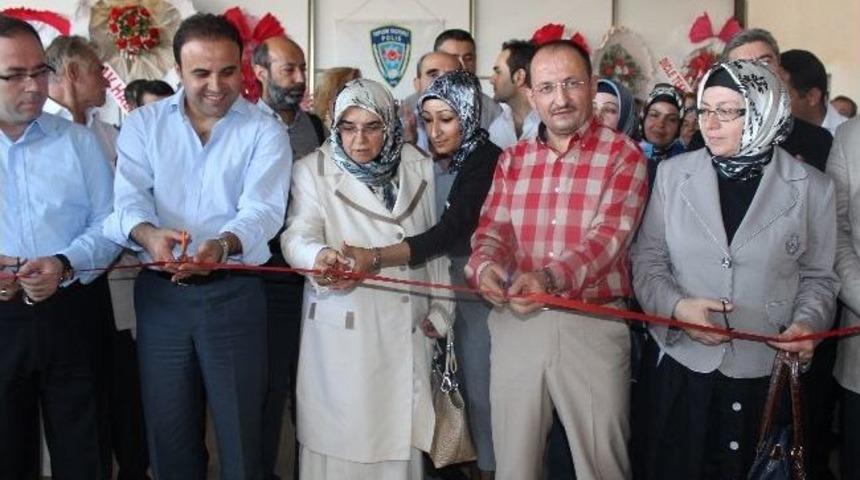 Kadın Destek Merkezi Kursiyerleri El Emeklerini Sergiledi