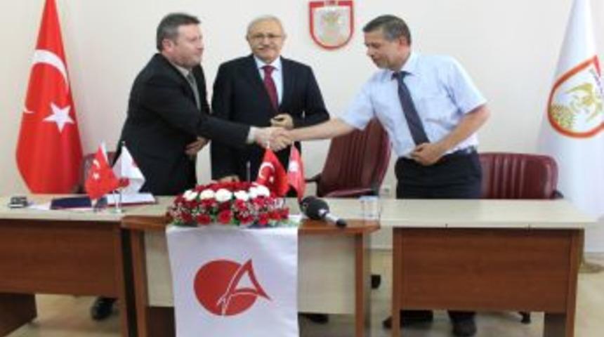Sivas'ta Mali Destek Alan Projelerle S&ouml;zleşme Imzalandı
