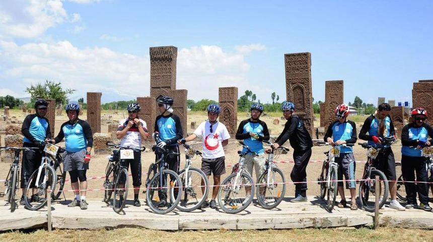 "Pedal Pedal Van G&ouml;l&uuml;" Bisiklet Turu