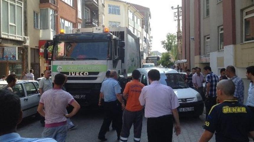 Yanlış Park Edince S&uuml;r&uuml;c&uuml;leri &Ccedil;ılgına &Ccedil;evirdi