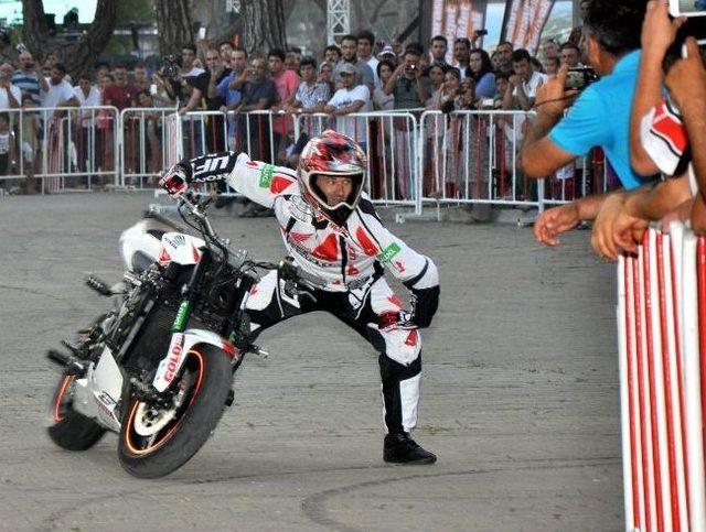 Motosiklet Festivali Çeşitli Etkinliklere Devam Ediyor