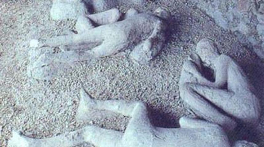 Tarihin en b&uuml;y&uuml;k yanardağ patlamaları