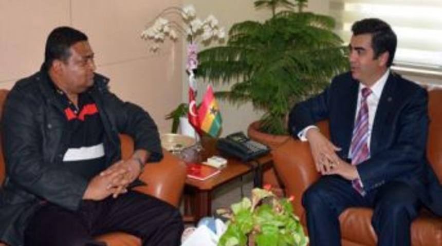 FIFA D&uuml;nya Kupası&rsquo;nda Gana&rsquo;dan Iş Teklifi Geldi