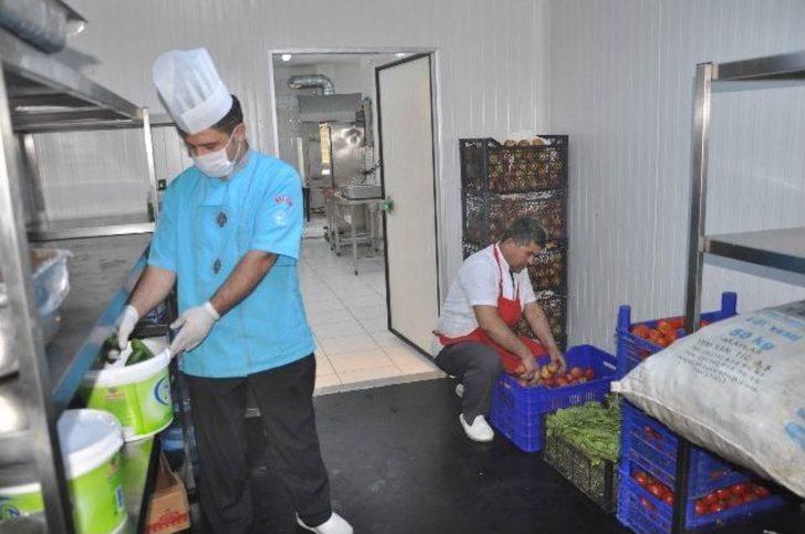 Kuşadası Belediyesi Aş Evi Hizmete Girdi G5