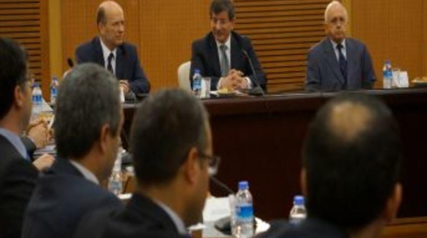 Davutoğlu'ndan Yeni Başkonsoloslara: Düğüne De Gidin Cemevine De