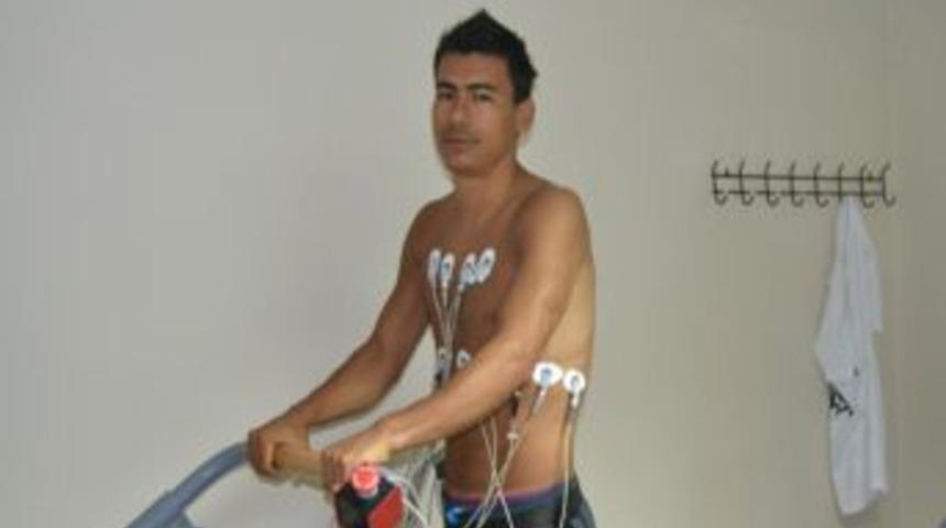 Uğur Kavuk : Kırgın Değilim