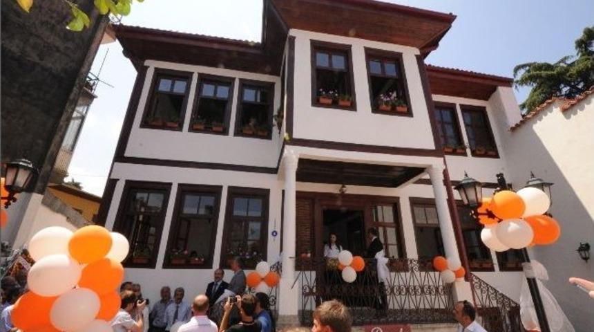 Trabzon&rsquo;da Restorasyonu Tamamlanan Hafza Sultan Konağı Turizme A&ccedil;ıldı