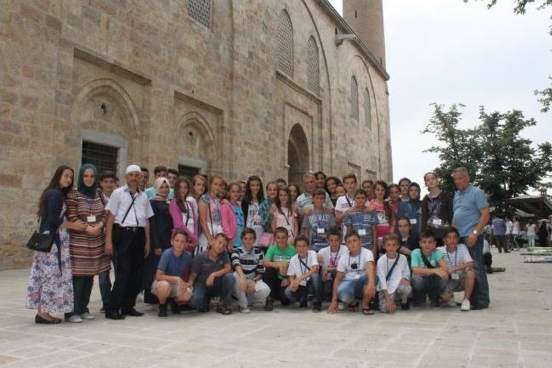 &Uuml;sk&uuml;pl&uuml; &Ccedil;ocuklar Bursa'ya Hayran Kaldı