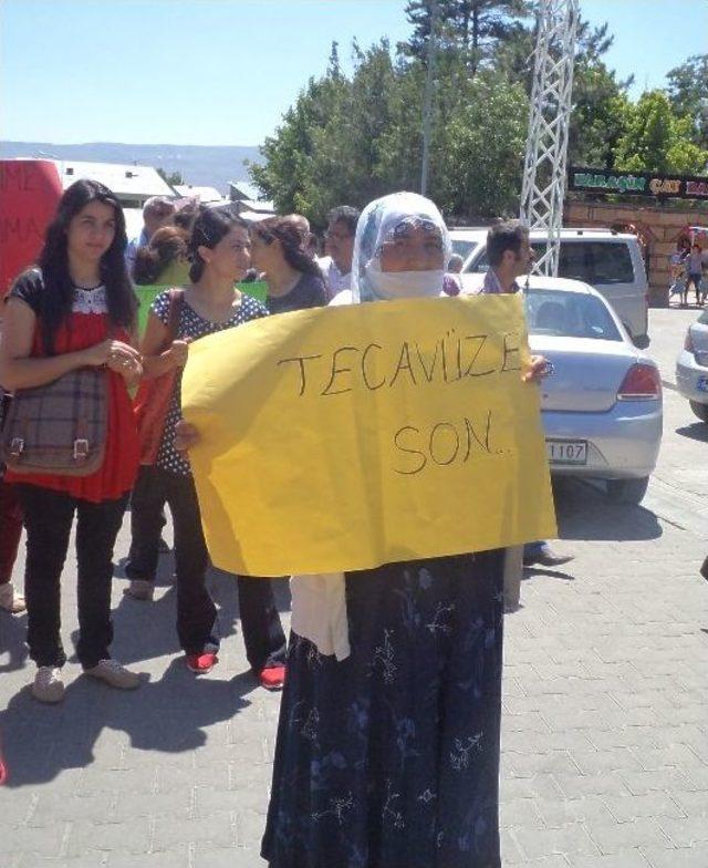 Varto'da Bingöl'deki Cinsel İstismar Olayı Protesto Edildi