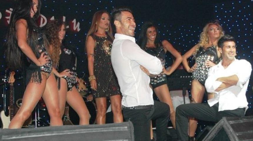 Demet Akalın Bodrum'da Sahne Aldı