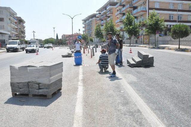 Soma'da Sık Sık Kaza Meydana Gelen Yolda Çalışmalar Başladı