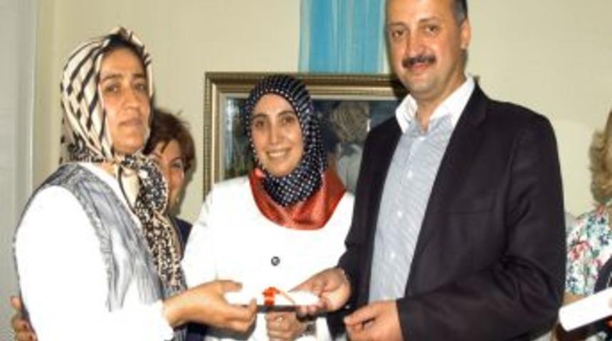 Mamak Meslek Edindirme Kurslarından Yıl Sonu Sergisi