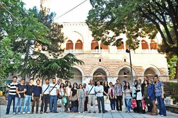 Gençler Hüdavendigar Külliyesi’ni Gezdi G3