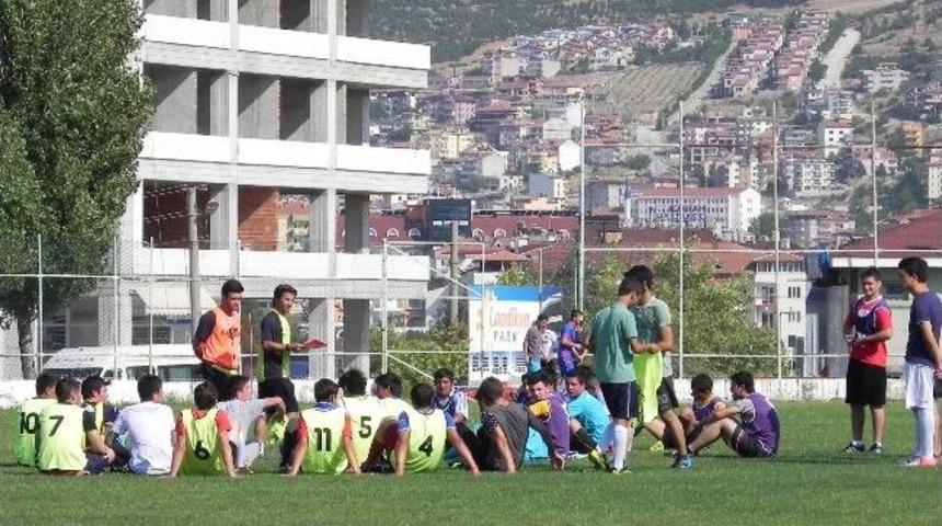 Denizli Belediyespor&rsquo;un Futbolcu Se&ccedil;meleri Başladı
