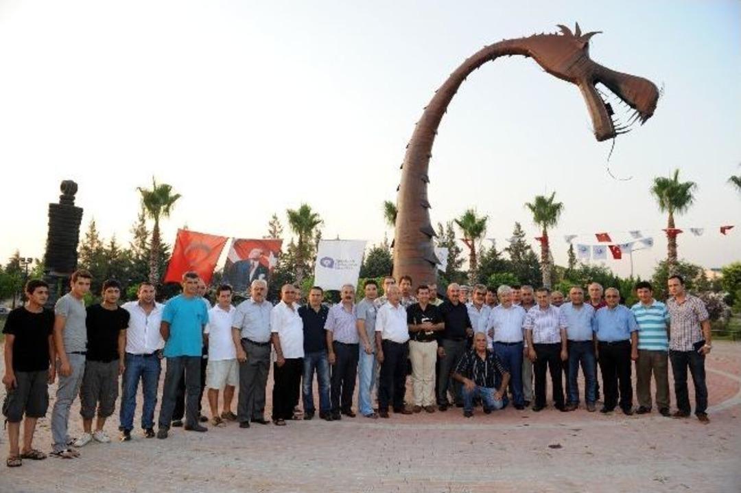 Sanat&ccedil;ı Ustalar Heykelleriyle B&uuml;y&uuml;ledi