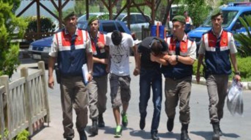 Kemer'de Yaklaşık 1,5 Kilogram Esrar Ele Ge&ccedil;irildi