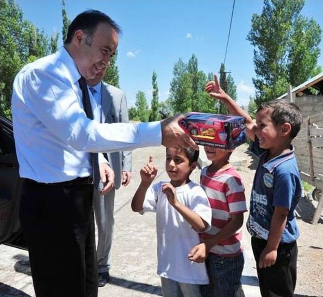 Vali Altıparmak Kongur&rsquo;da