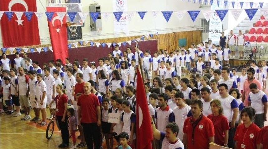 Muğla'da Yaz Spor Okulları A&ccedil;ıldı