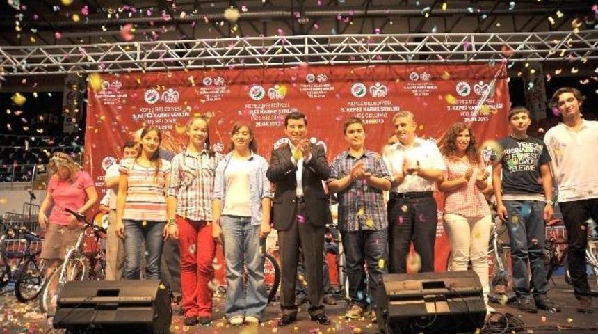 Kepez, &Ouml;ğrencilerin Başarısını &Ouml;d&uuml;llendirdi