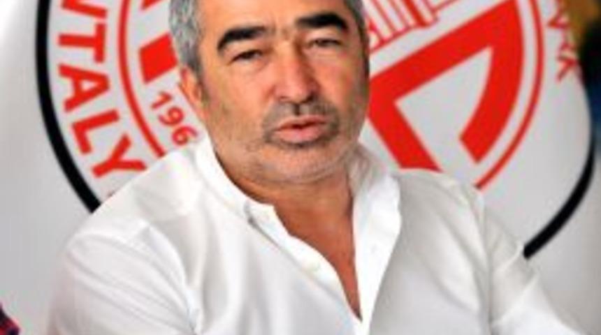 Samet Aybaba, Medical Park Antalyaspor&rsquo;a Bir Yıllığına Imza Attı