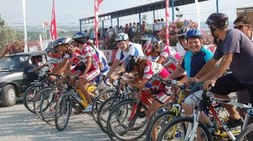 Lapseki'de Bisiklet Yarışları