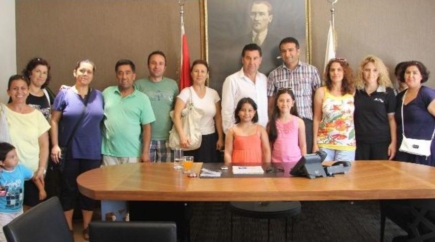 Cumhuriyet İlk&ouml;ğretim Okulu İ&ccedil;in Kampanya D&uuml;zenlendi