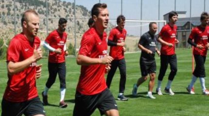 Davraz'da Yeni Sezona Hazırlanan Trabzon'da Adrian Iddialı Konuştu