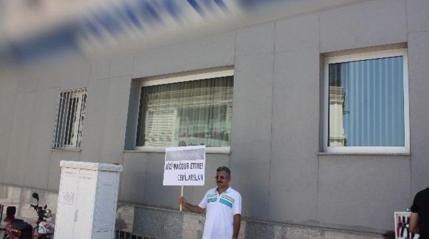 Tokat&rsquo;ta Banka &Ouml;n&uuml;nde Sessiz Eylem