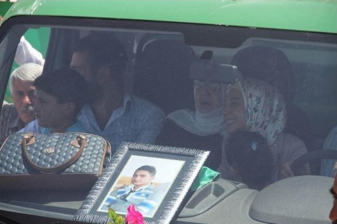 Karakol Protestosunda &Ouml;len Şahıs Toprağa Verildi