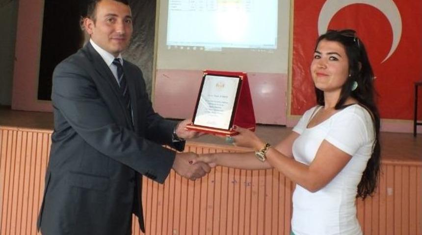 Ulukışla Milli Eğitim Başarıyı &Ouml;d&uuml;llendiriyor