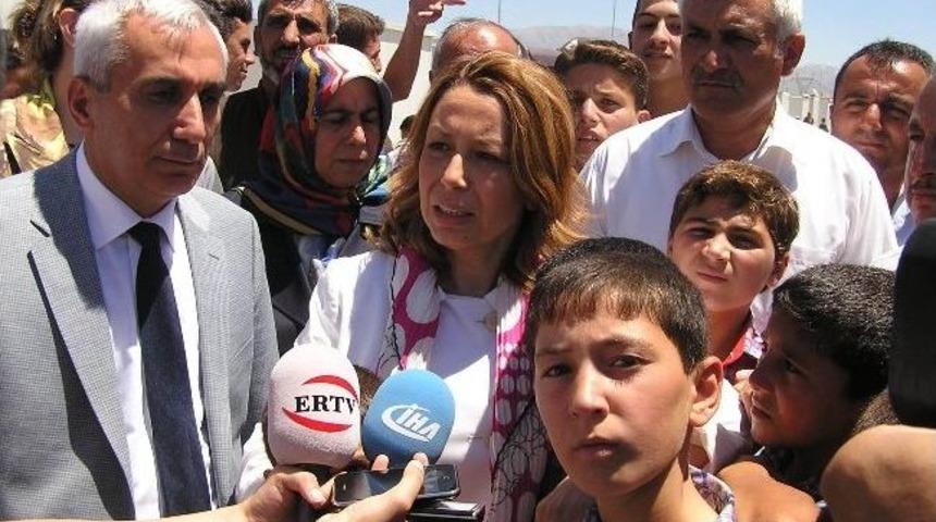 Ak Parti'li &Ccedil;alık, Suriyeli M&uuml;ltecileri Ziyaret Etti