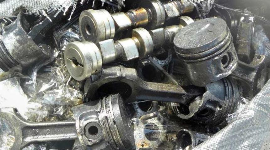 Enez'de Kaçak Otomobil Parçası Ele Geçirildi