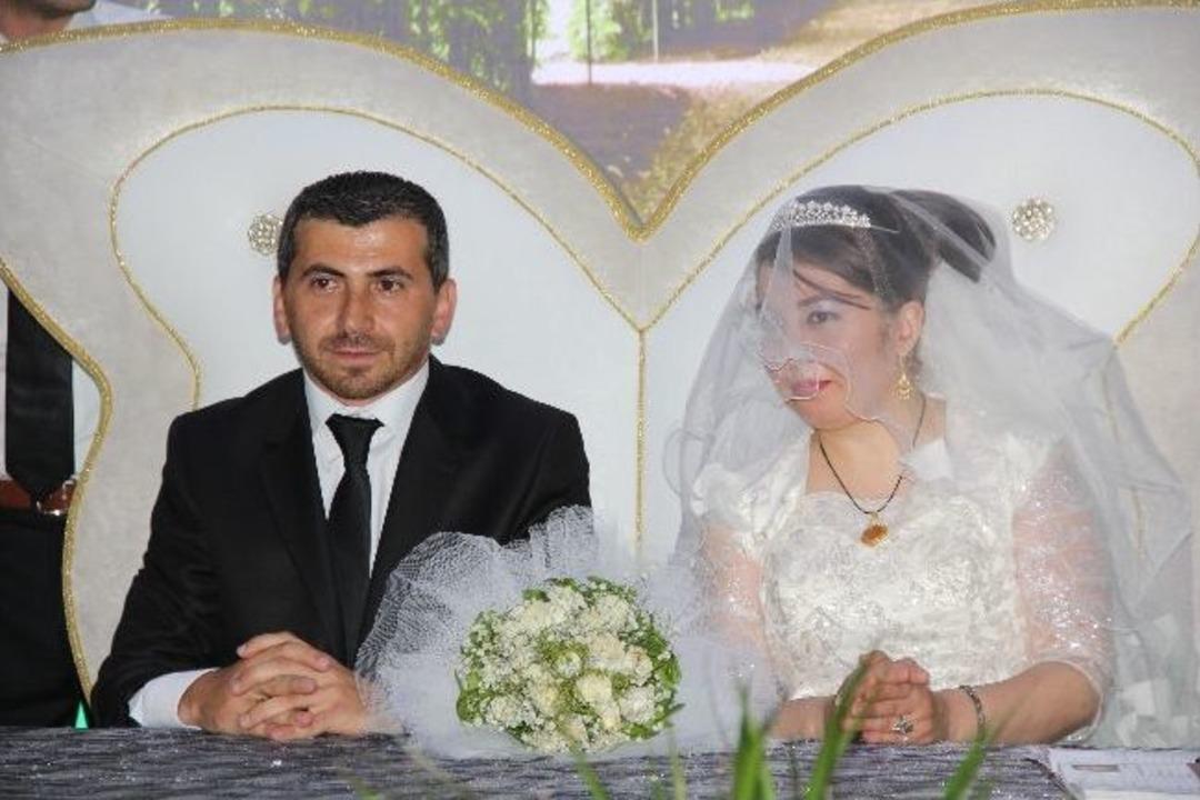 Cengiz Durular&rsquo;ın Mutlu G&uuml;n&uuml;