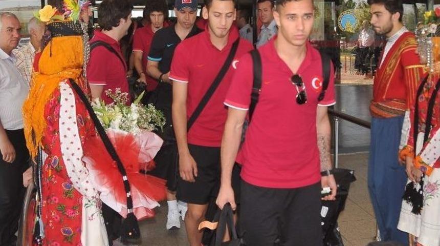 T&uuml;rkiye U20 Milli Takımı Gaziantep&rsquo;e Geldi