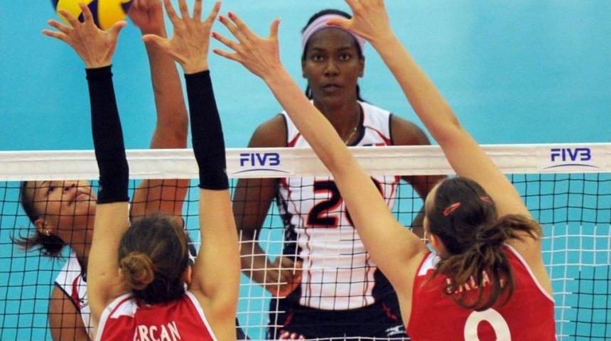 Dominik Cumhuriyeti'ni 3-2 Yenen T&uuml;rkiye, Rusya Ile 5.&acute;lik Ma&ccedil;ı Oynayacak