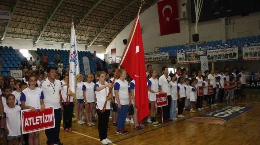 Yaz Spor Okulları T&ouml;renle Başladı