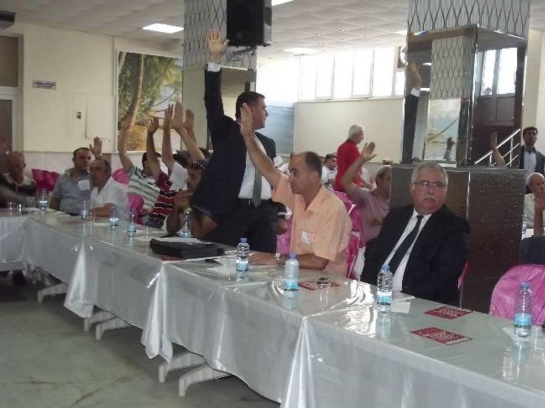 Minib&uuml;s&ccedil;&uuml;lerin Başkanı Zafer Gezer G&uuml;ven Tazeledi