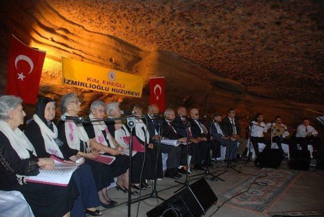 Huzurevi Sakinleri Mağarada Konser Verdi