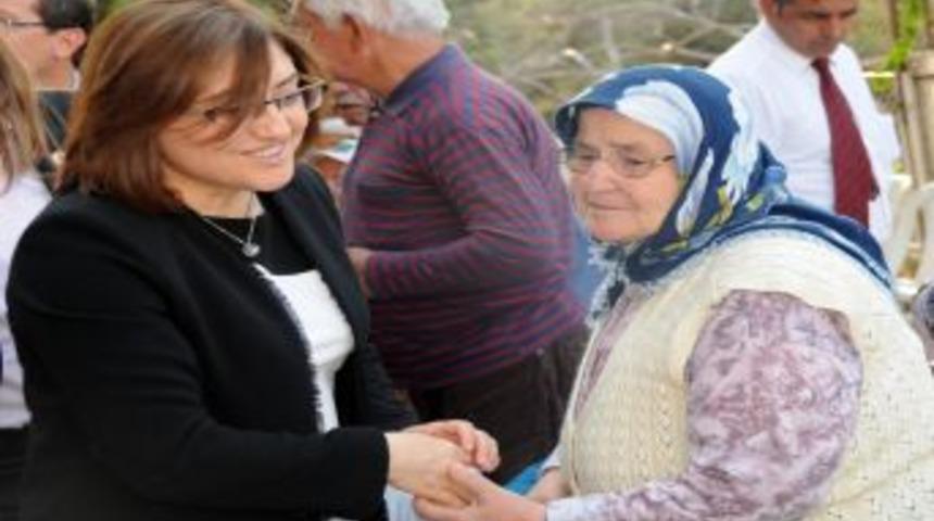 Bakan Şahin: Mutlak Yoksulluğu Yok Edeceğiz