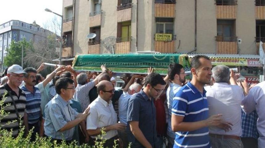 Mehmet Arı, Son Yolculuğuna Uğurlandı