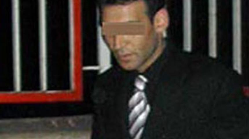 O polis m&uuml;d&uuml;r&uuml; T&uuml;rkiye'ye teslim edildi