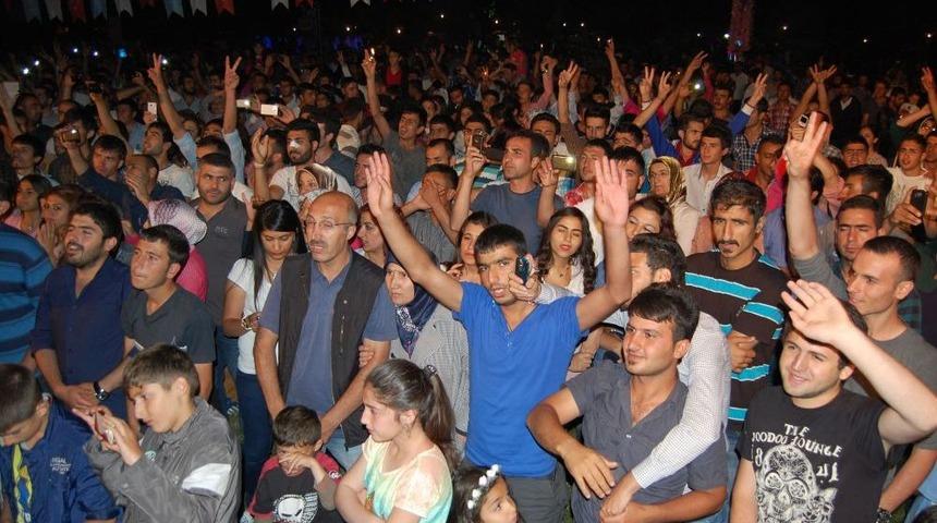 Servet Kocakaya Bitlislileri Coşturdu