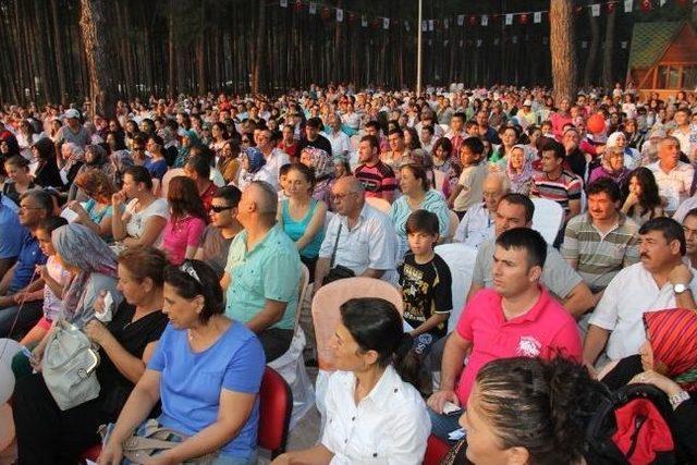 Başkan Tursun Şans Dağıttı