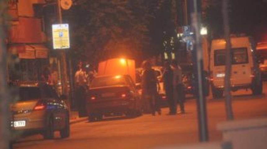 Antakya&rsquo;da Suriye Plakalı Ara&ccedil; Bomba Ş&uuml;phesi Ile Arandı