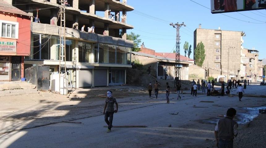 Y&uuml;ksekova'daki Gerginlik Devam Ediyor