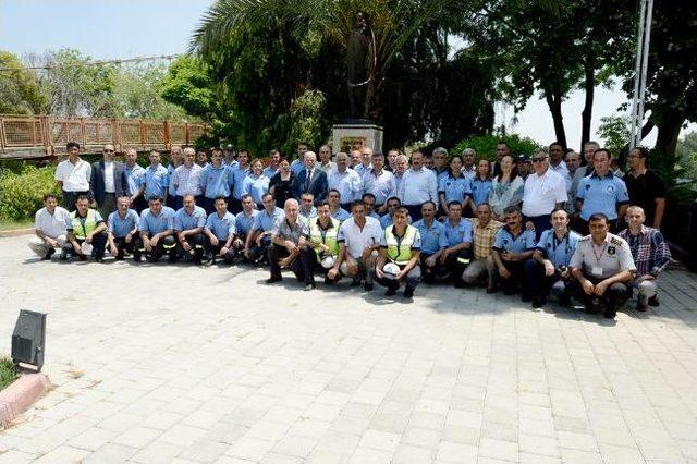 Zihni Aldırmaz Geleceğin Amirlerini Kutladı 3