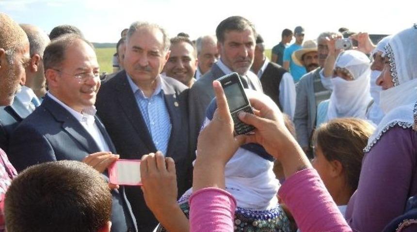 Milletvekili Akdağ Ve Yılmaz, Karayazı İle Hınıs İl&ccedil;elerinde Ziyaretlerde Bulundu