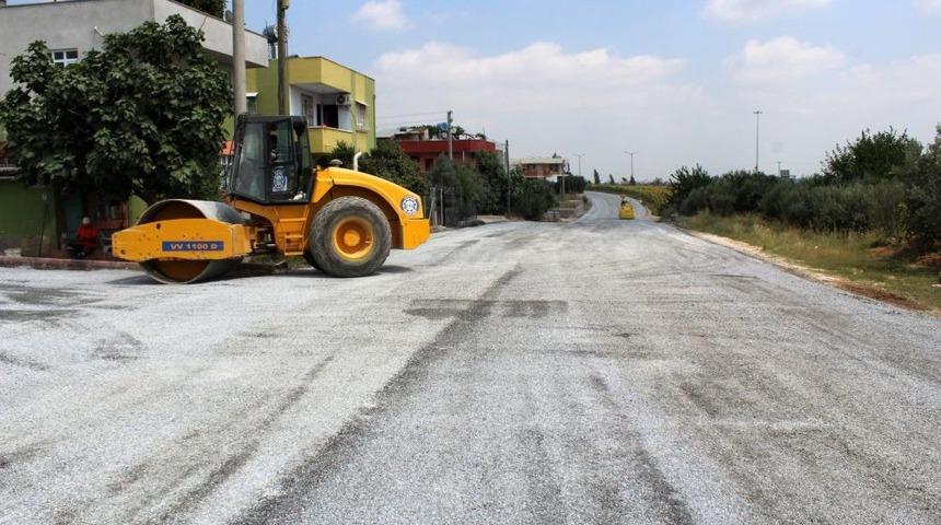 Sarı&ccedil;am&rsquo;da Asfalt &Ccedil;alışmaları S&uuml;r&uuml;yor